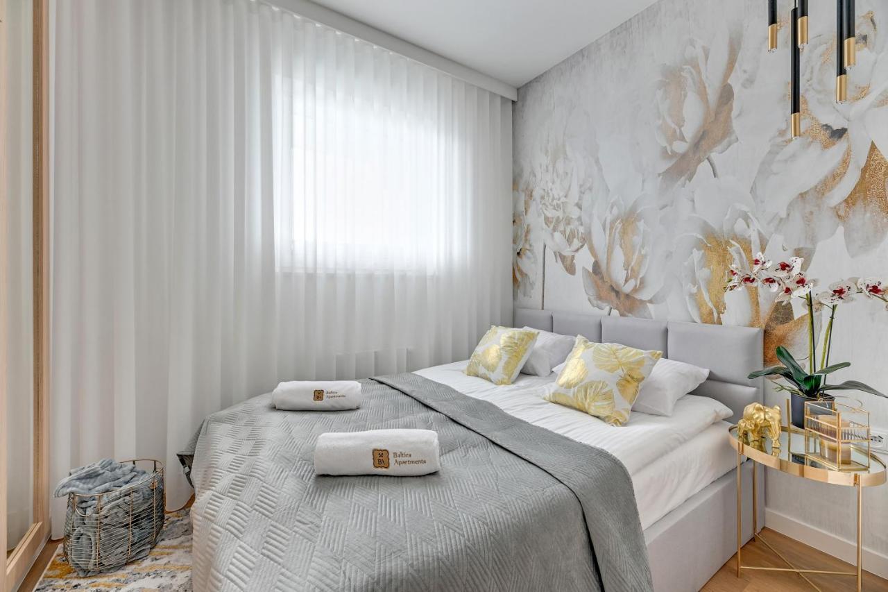 Diamond Suites - Sea View Гданск Екстериор снимка