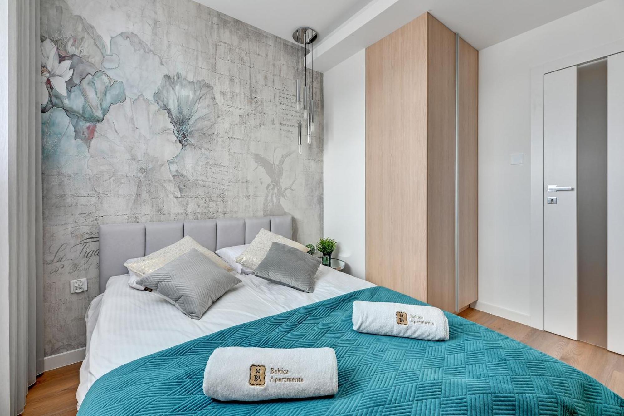 Diamond Suites - Sea View Гданск Екстериор снимка